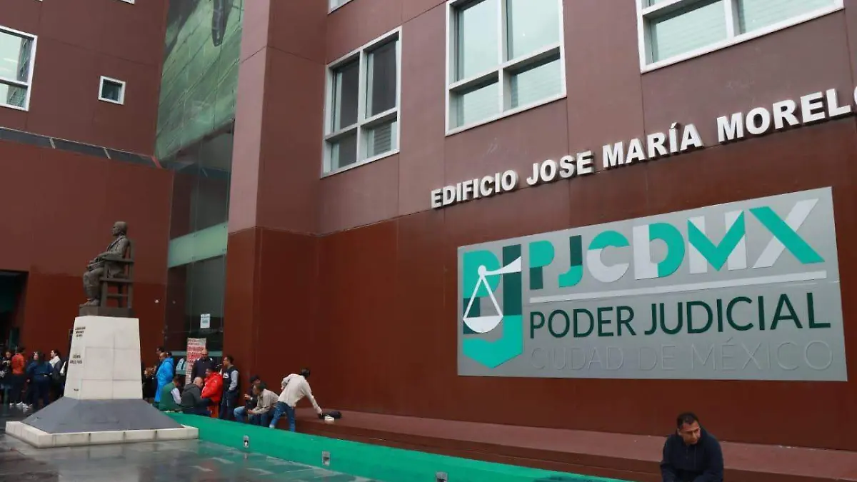 Madres afectadas por el paro de labores en el Poder Judicial, le exigen ak TSJCDMX que, si no pueden, renuncien