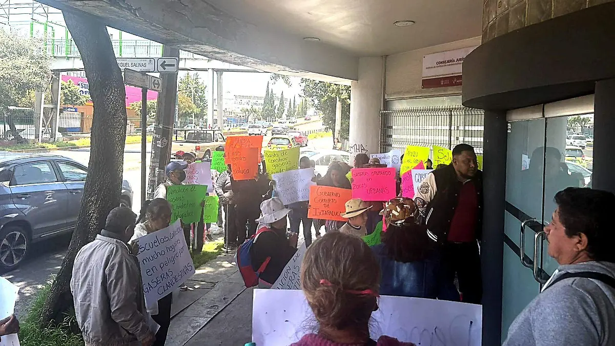 Vecinos rechazan instalación de gasera en la colonia Hornos de Santa Bárbara en Ixtapaluca