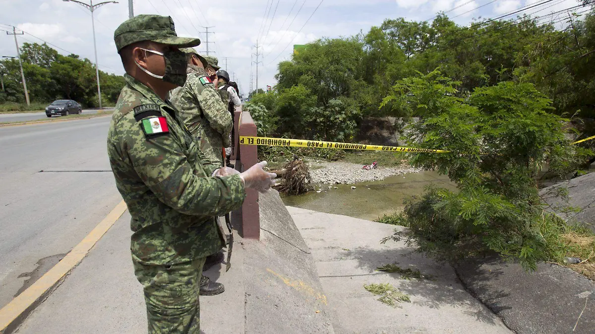 Mueren dos menores ahogados que cayeron de su lancha mientras pescaban en Villa Victoria