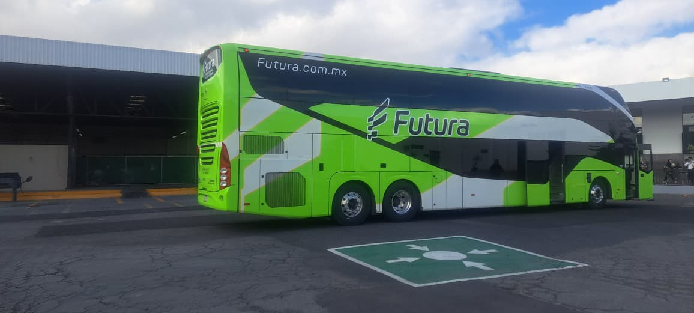 Estrella Blanca estrena unidades 9800 de volvo de uno y dos pisos