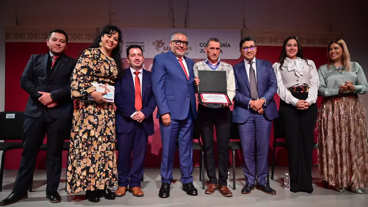 Gobierno de Edomex dice estar listo para la CURP Biométrica