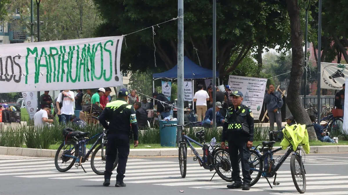 Vecinos de la colonia Guerrero exigen retirar campamento “4:20” de la Glorieta de Bolívar