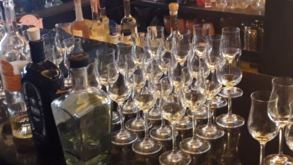 Impulsa Jalisco la excelencia en destilados con el Concurso Mundial de Bruselas y el Encuentro Internacional de  la Charrería