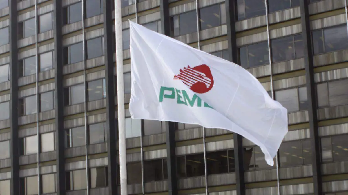 Pemex prepara renovación de buena parte de la refinería Deer Park, fuentes