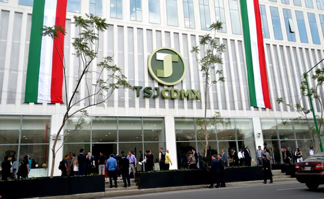 Congreso CDMX recibe iniciativa de Brugada para reformar la Ley Orgánica del Poder Judicial