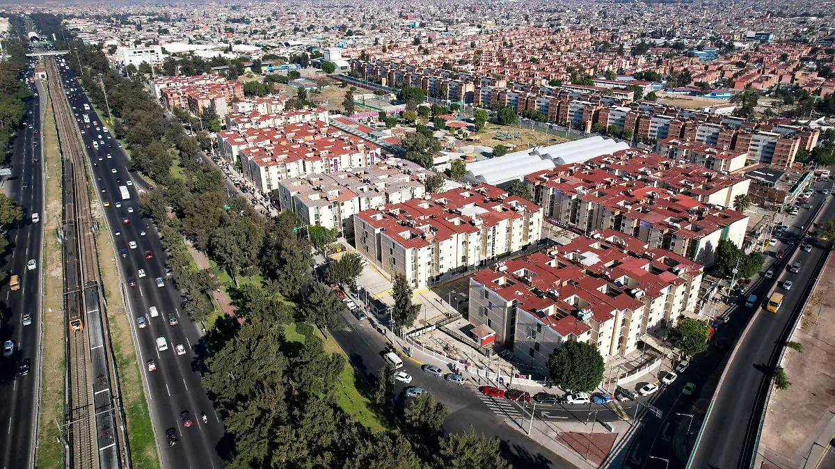 Menos burocracia, más vivienda: CDMX acelera procesos ante crisis inmobiliaria
