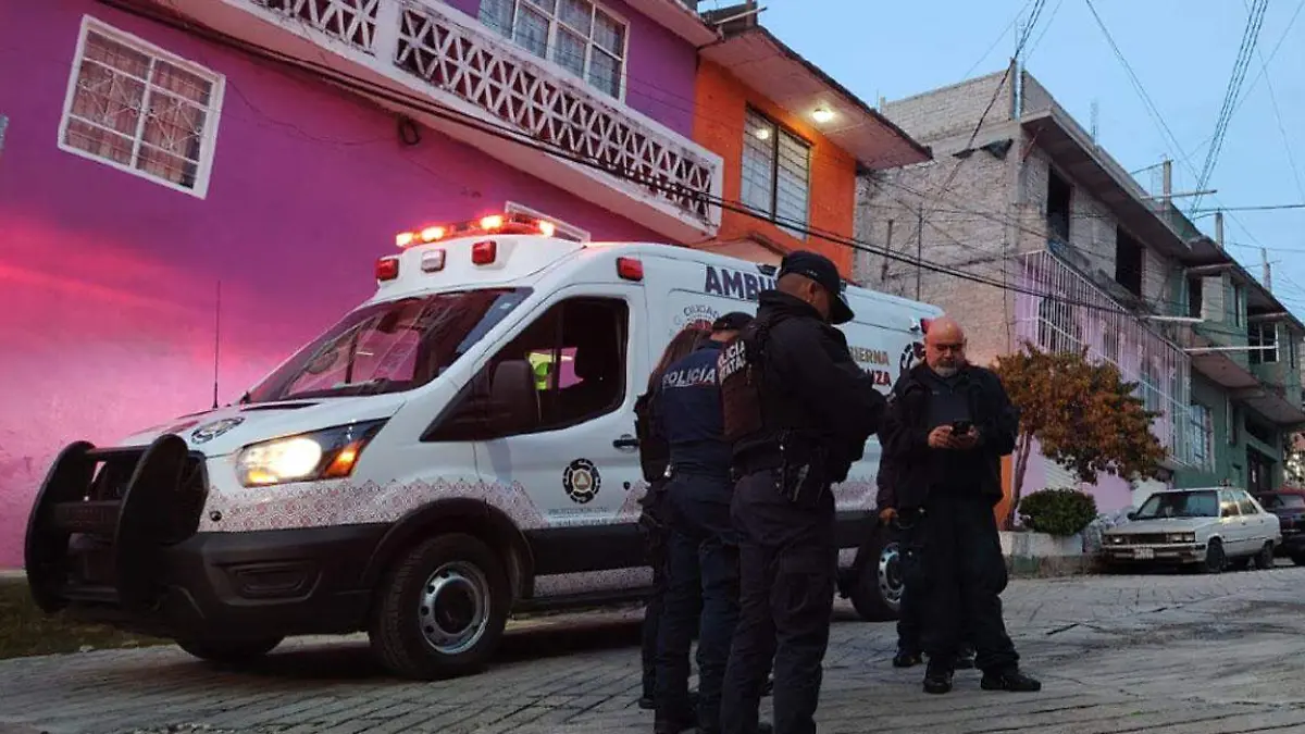 Riña vecinal en Naucalpan termina con una persona sin vida