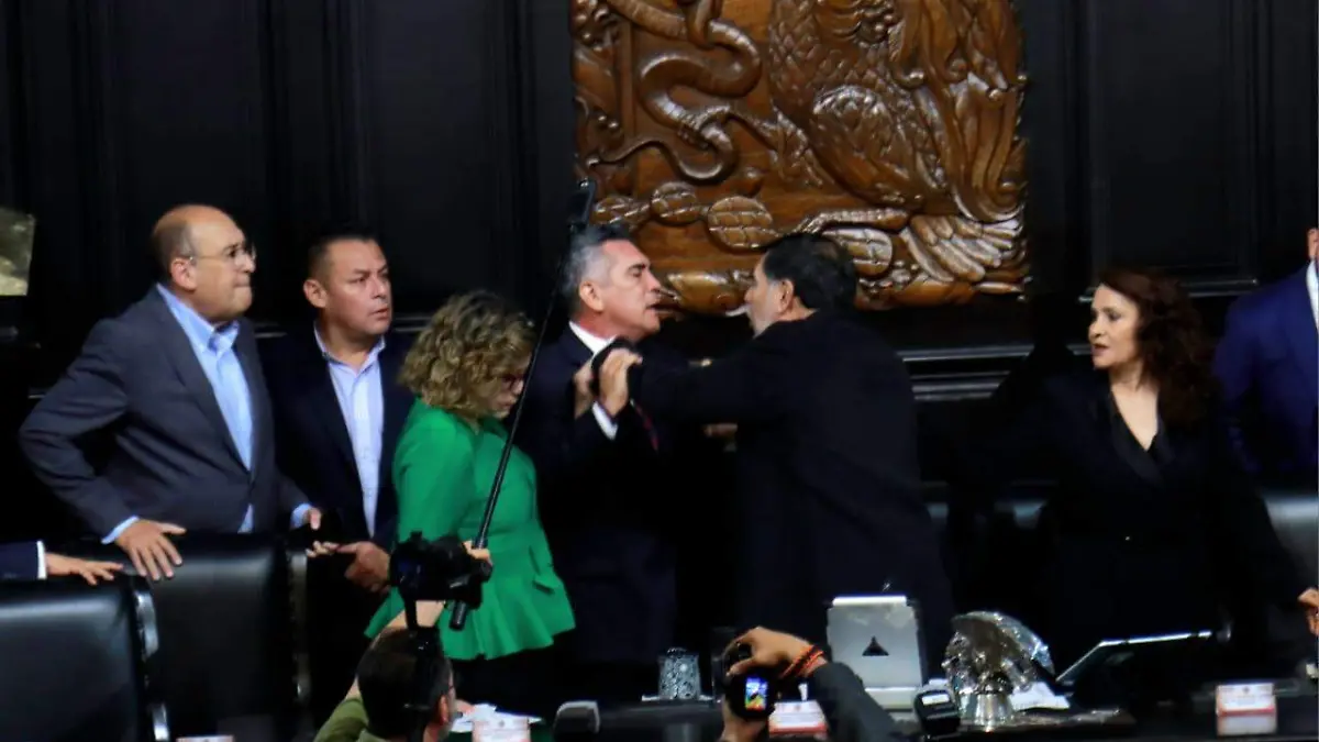 Cámara 360 capta pleito entre Noroña y Alito en el Senado