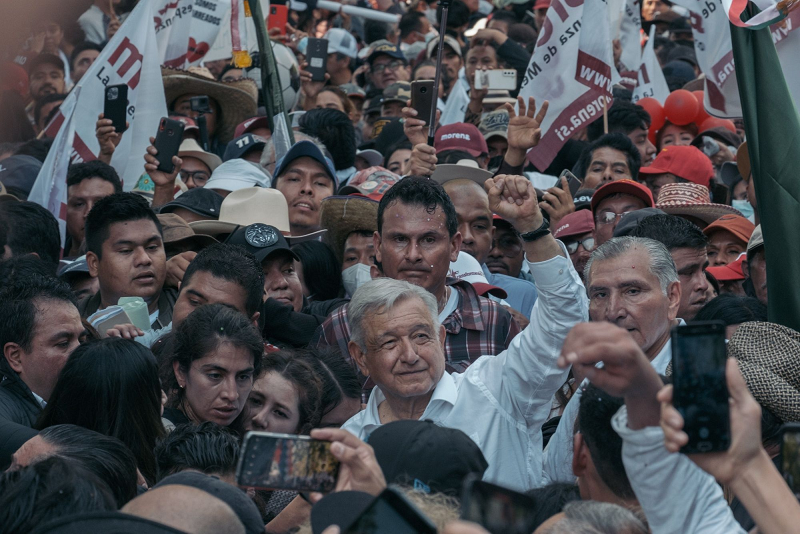 Coordenadas Políticas/Martín Aguilar/Nadie sabe para quien trabaja
