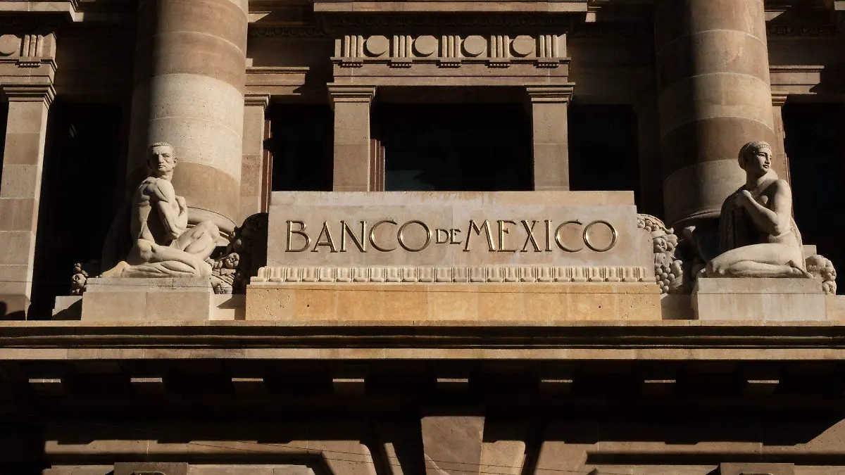 Banxico eleva a 0.6% su pronóstico del PIB de México para 2025