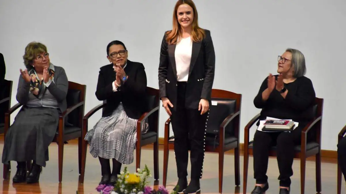 Encabeza SEGOB reunión con 200 líderes religiosos para fortalecer colaboración institucional