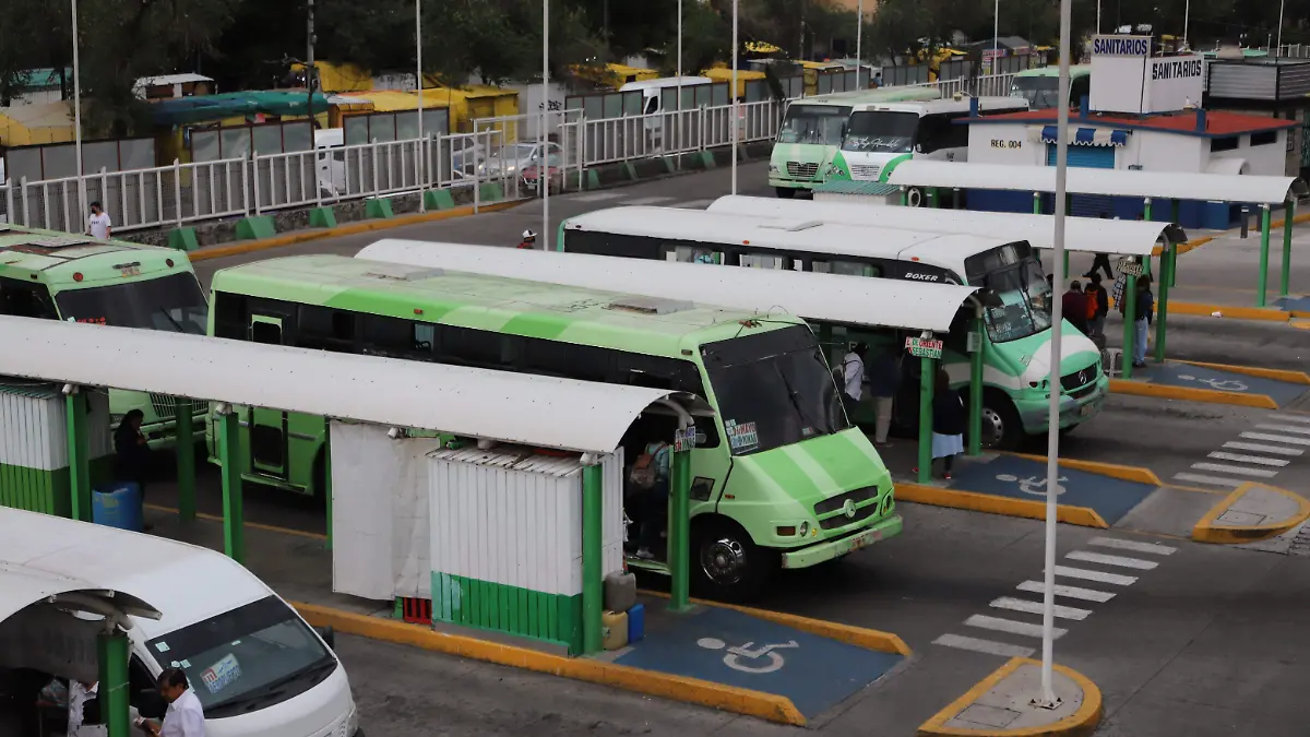 Transporte concesionado en CDMX al borde de desaparecer por tarifas rezagadas