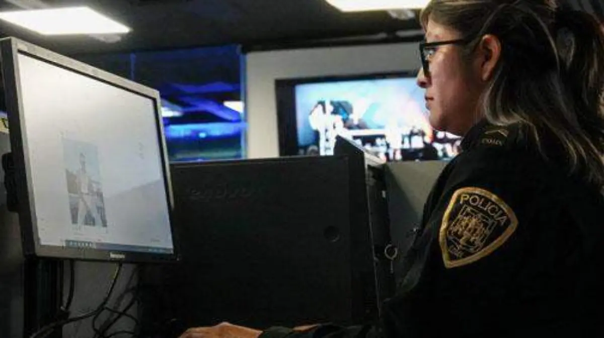 Delincuentes usan inteligencia artificial para robar autos