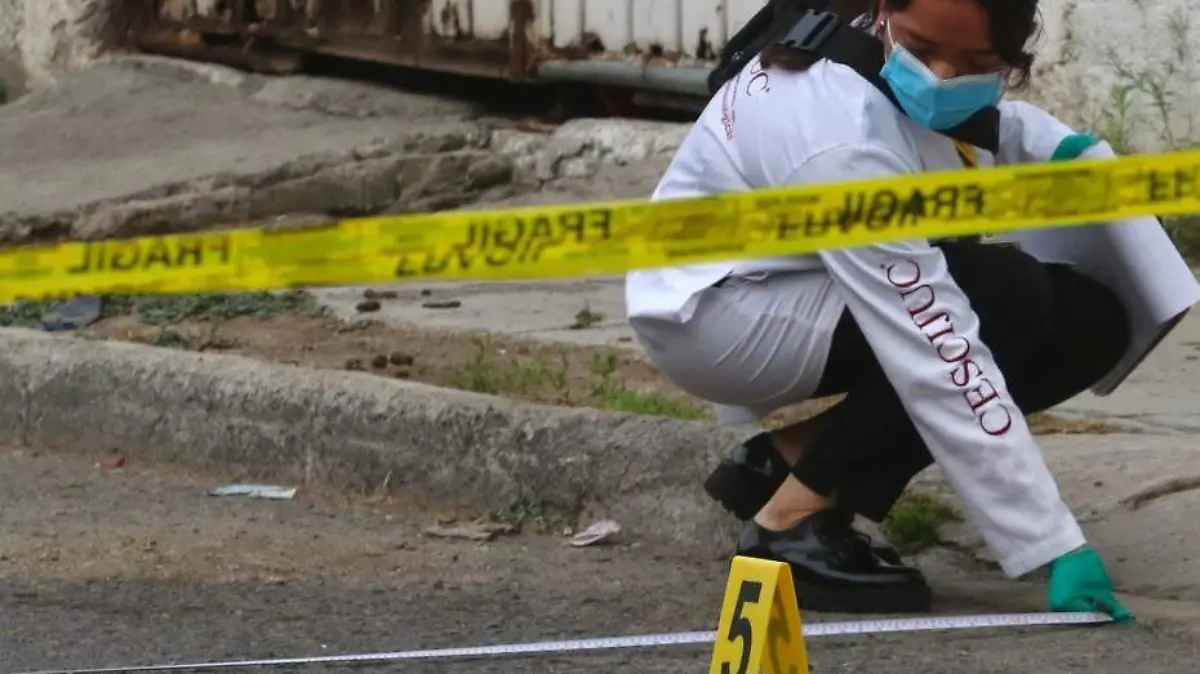 Fiscalía investiga linchamiento de ladrones en Ecatepec que dejó un muerto