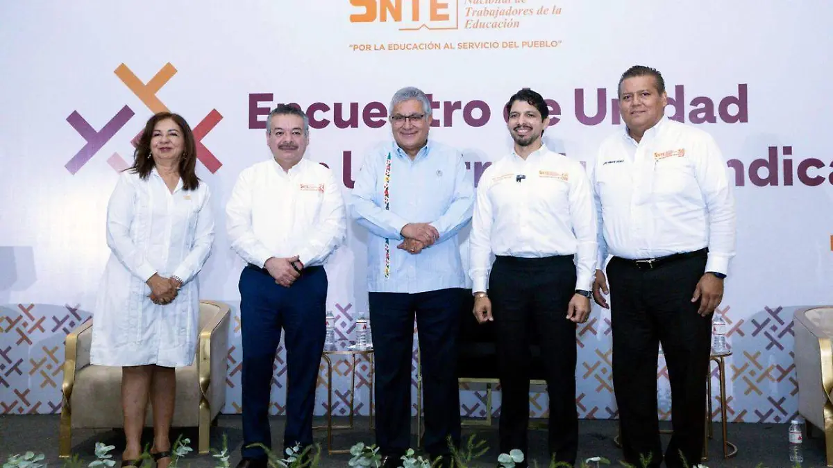 El SNTE pide reactivar Escuelas de Tiempo Completo y mejorar pensiones