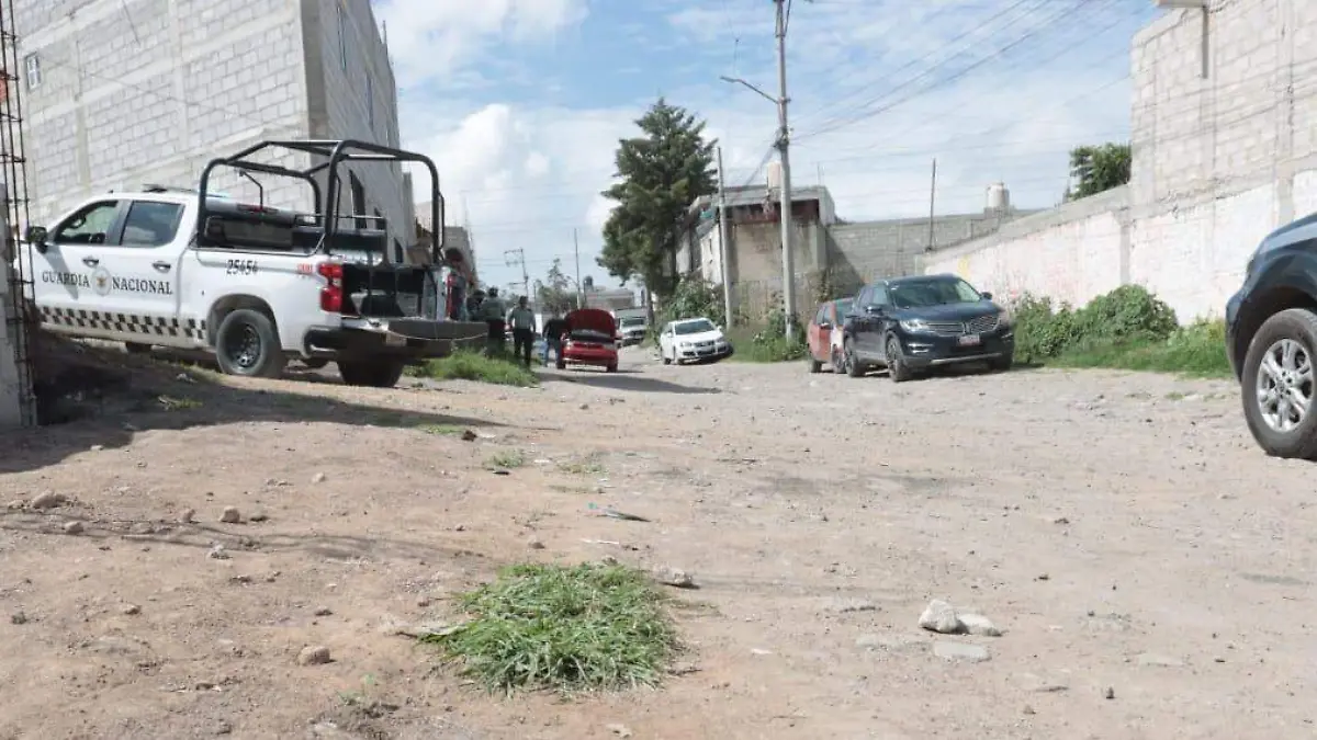 Abandonan cuerpo sin vida en camino de terracería en Tultitlán