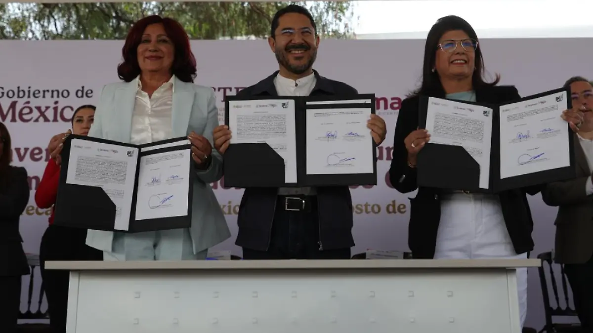 Tecámac dona 2 clínicas municipales al ISSSTE; beneficiará a 50 mil personas