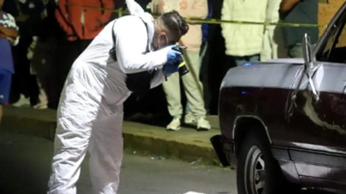 Ejecutan a joven en Iztapalapa tras intentar escapar de sus agresores