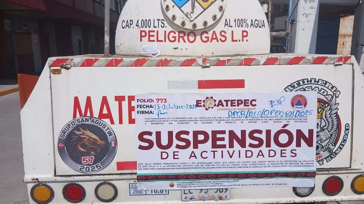 Suspenden pipa de gas por riesgo en zona habitacional de Ecatepec