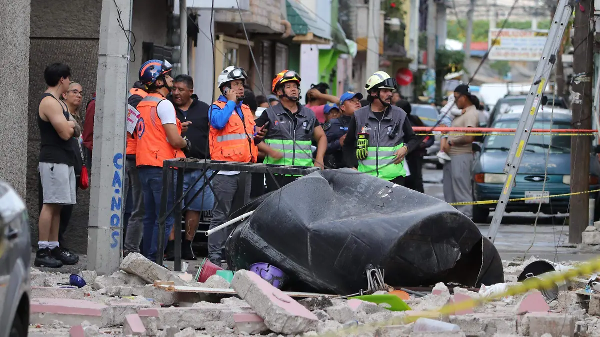 Explosión por gas LP activa emergencia en Iztacalco; hay un lesionado