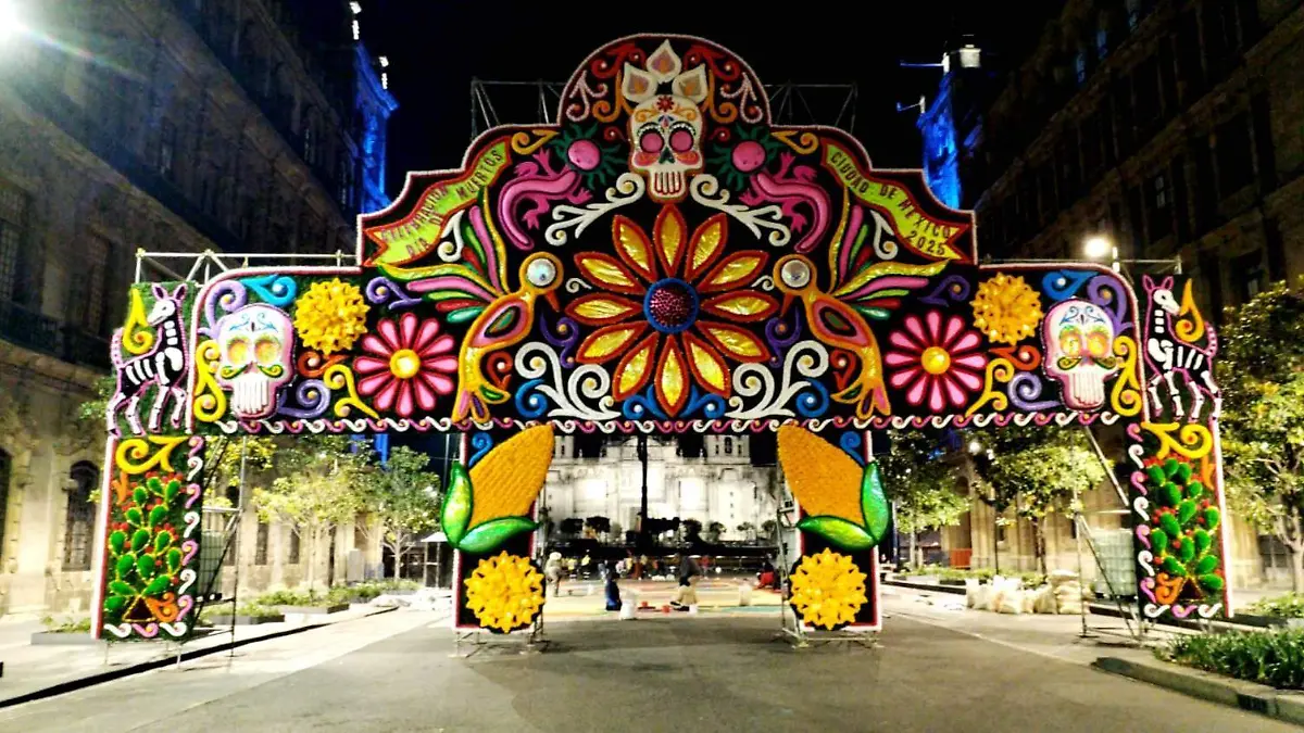 Mega Ofrenda 2025 en el Zócalo rinde homenaje a Tonantzin, la Diosa Madre