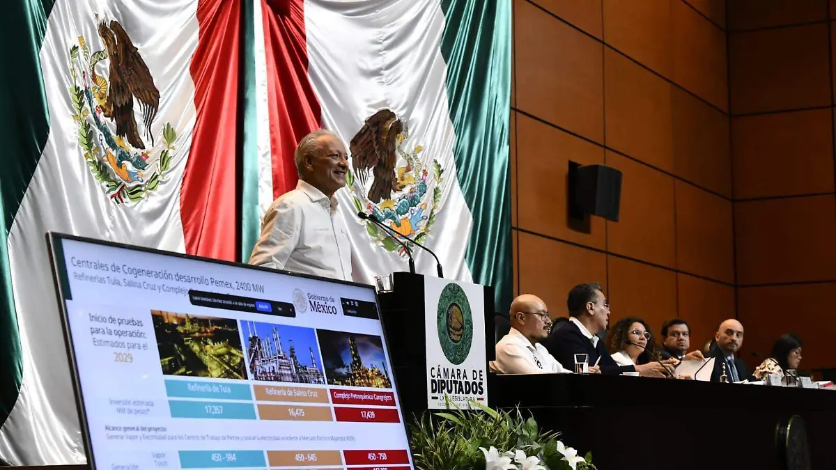 Adeudos con proveedores se han reducido a la mitad; Director de Pemex
