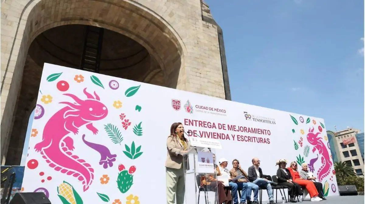 Gobierno de la CDMX entrega más de 16,000 créditos de vivienda para mejorar hogares