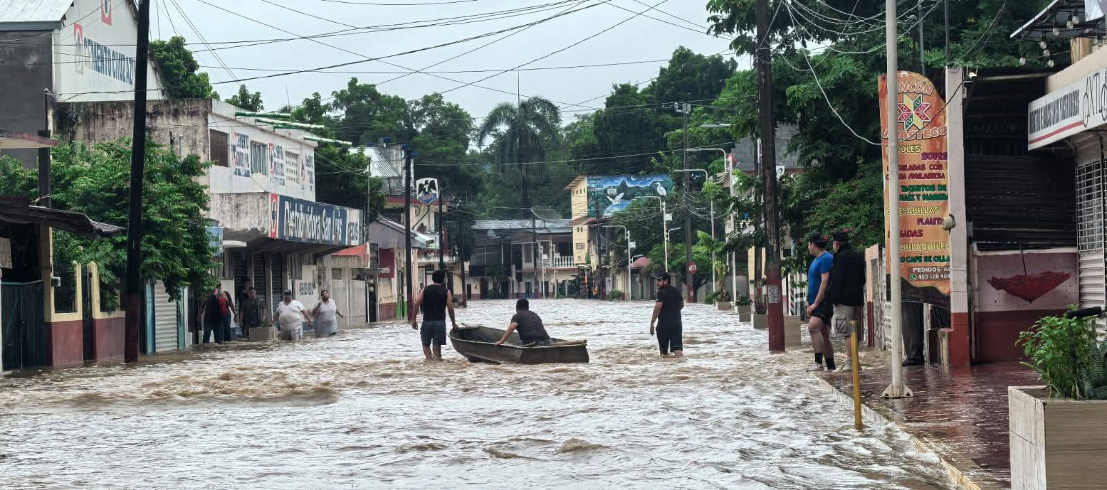 Sube a 81 cifra de muertos por inundaciones en la Huasteca