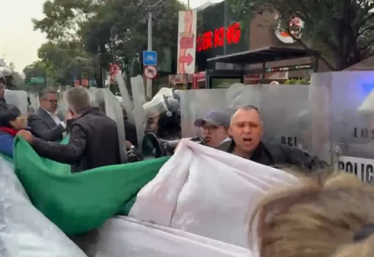 Tras 5 horas, retiran bloque de extrabajadores del Poder Judicial