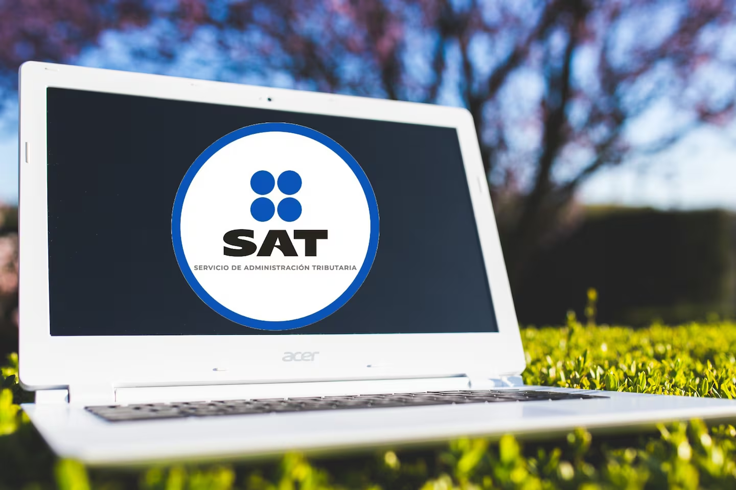 El SAT recuerda los requisitos para realizar deducciones personales en la declaración anual