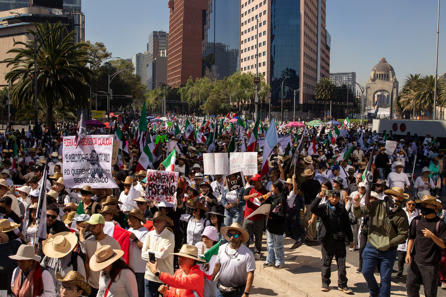 Se salió de control la Marcha de la Generación Z