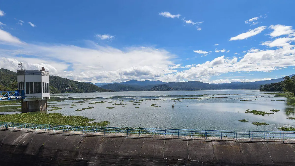 Sistema Cutzamala pierde 10.4 millones de metros cúbicos de agua en 20 días
