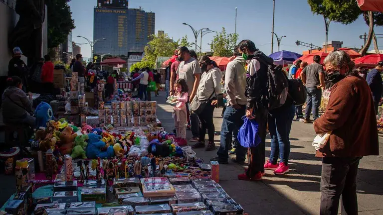 Comerciantes del Centro Histórico estiman caída del 60% en ventas tras instalación de vallas