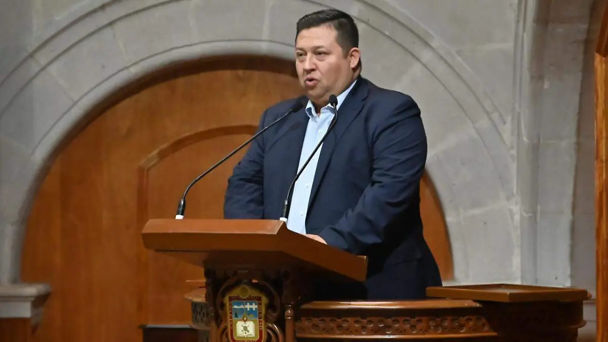 Simplificación administrativa busca frenar corrupción en Edomex
