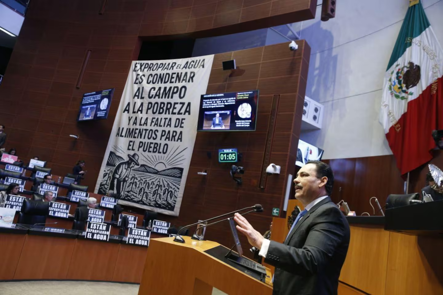 Aprueba Senado en “fast track” Ley de Aguas; “se criminaliza al campo”: oposición