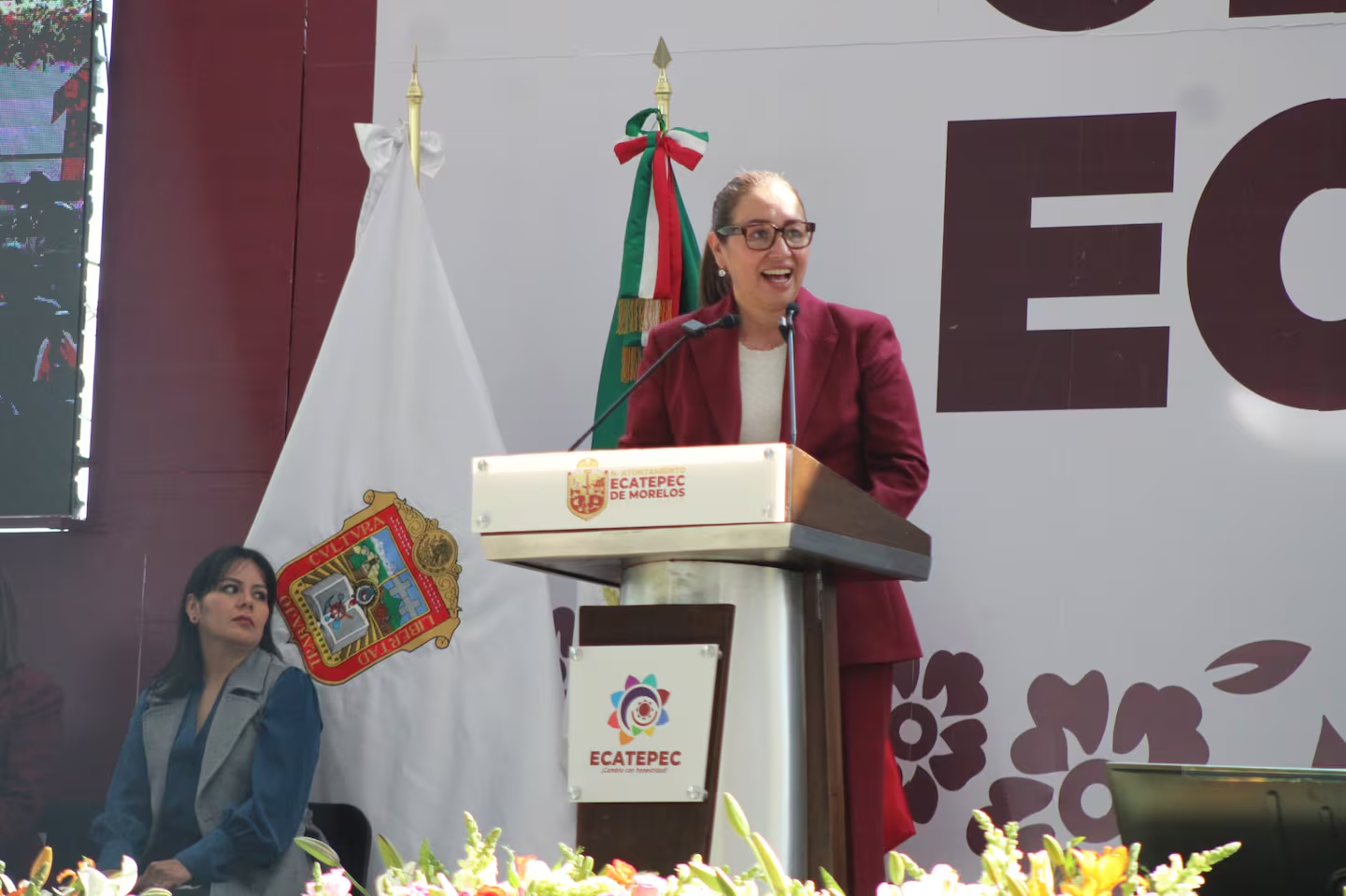 Durante el primer informe de Gobierno en Ecatepec se anuncio la repavimentación en coordinación con Texcoco