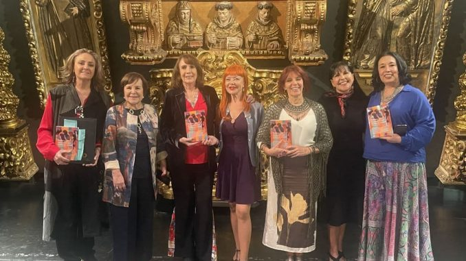 Mujeres que rompen el silencio, Ecos de sur, Juana en el Claustro