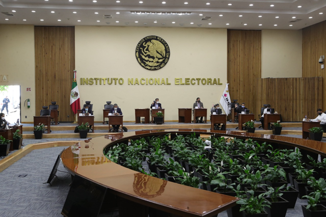 Admiten en el INE que dejó caducar denuncias de ciudadanos contra partidos por indebida afiliación