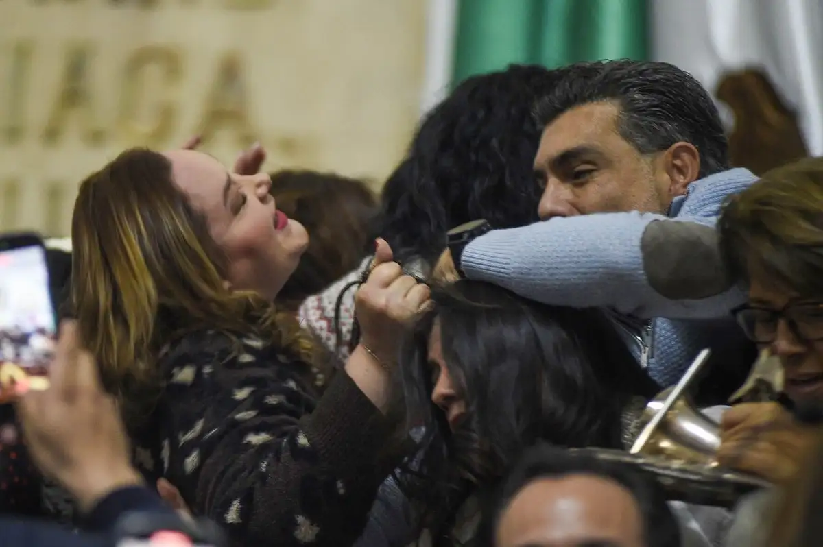 Condena Sheinbaum gresca entre diputadas en el Congreso de CDMX