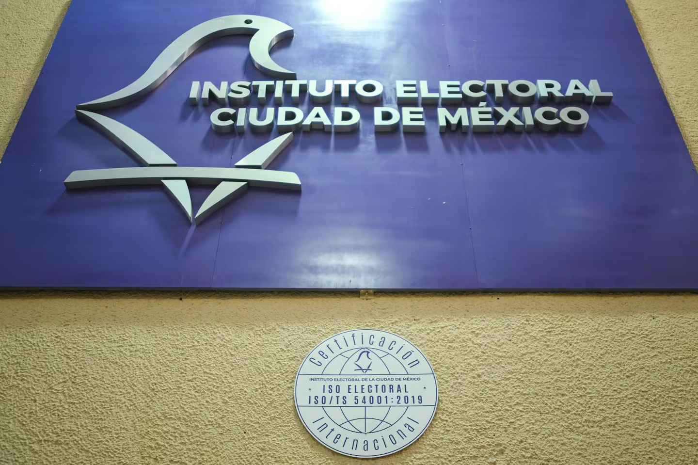 Cuatro organizaciones ciudadanas pierden su registro ante el IECM por no refrendarlo