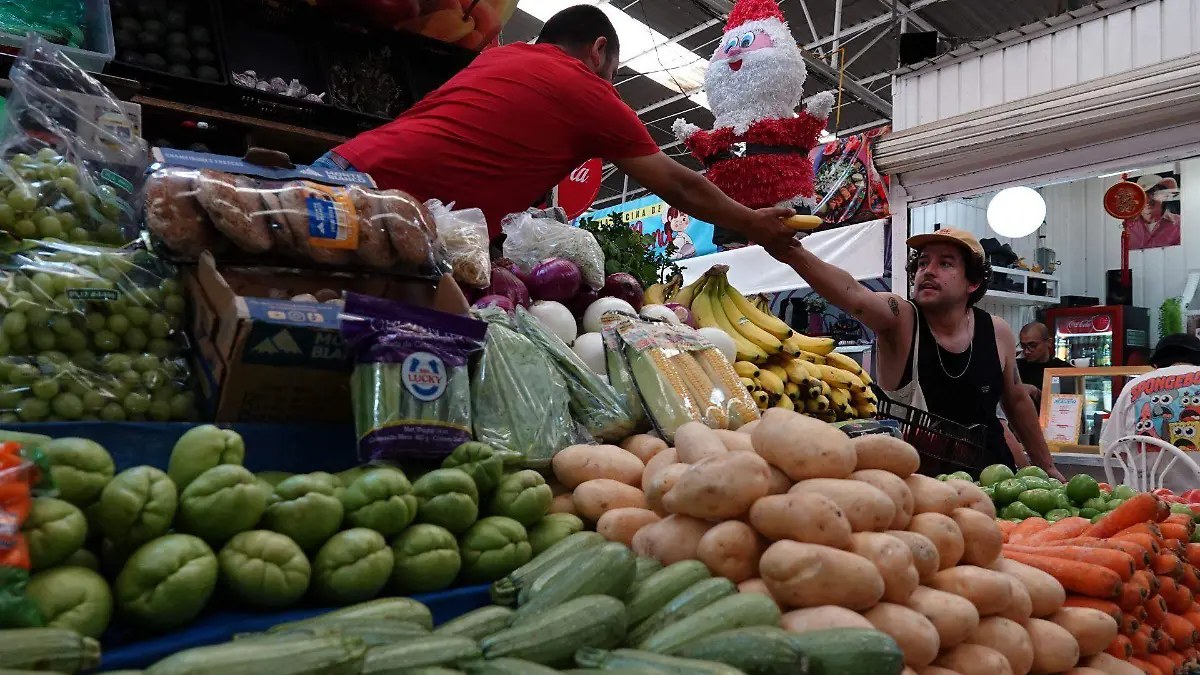 Desperdicio de comida en Navidad y Año Nuevo equivale a tirar hasta 3 mil pesos a la basura