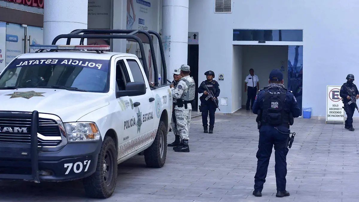 Investigan muerte de sujeto que fue presentado ante Juez Cívico por intoxicación alcohólica en Ecatepec