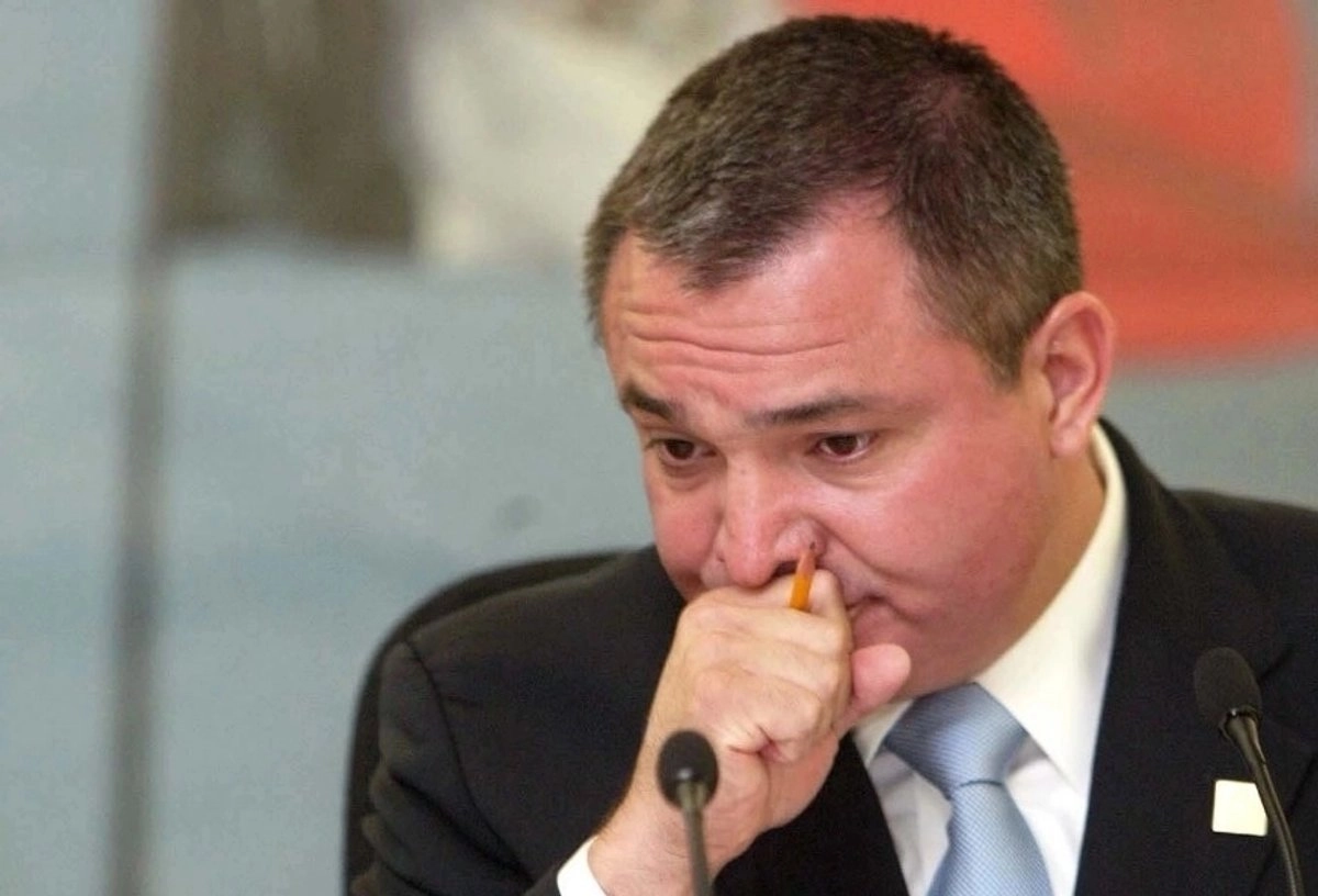 Detienen a otro ex colaborador de García Luna por desvío de más de 5 mil mdp