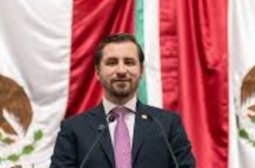 Así lo dice Lamont/Plantean hacer obligatorios paneles solares y techos verdes en nuevas construcciones de la C DMX