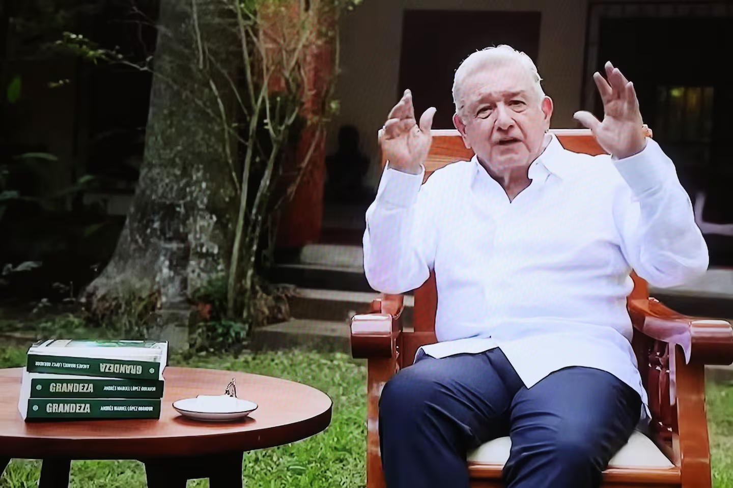 Coordenadas Políticas/Martín Aguilar/El rey ha muerto