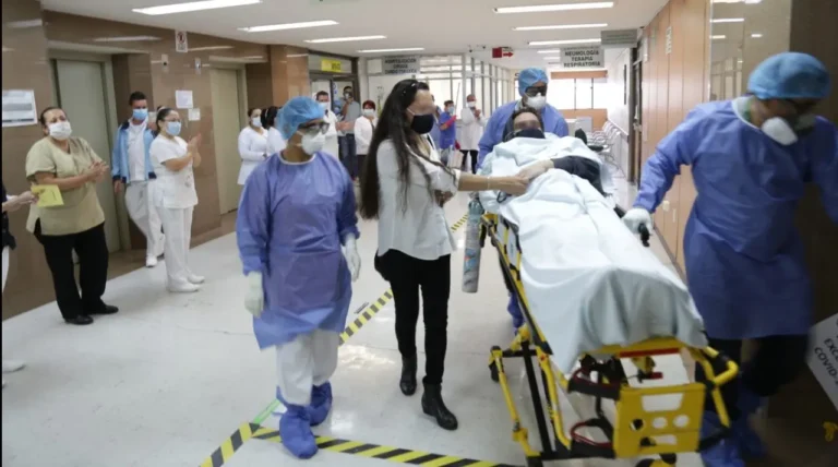 Informa el IMSS que no hay daños estructurales en sus hospitales tras sismo de 6.5