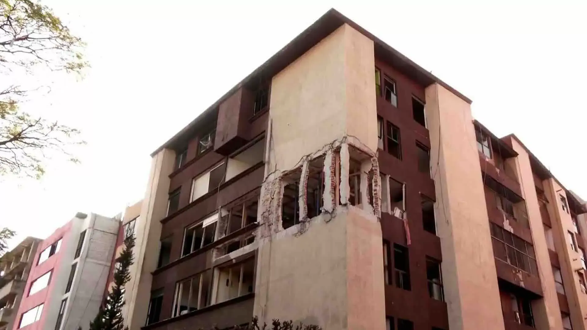 Rehabilitarán edificio que explotó en Paseos de Taxqueña