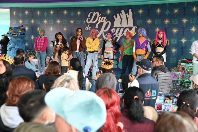 Festejo de Reyes Magos en Deportivo Cuauhtémoc reunió a más de 4 mil personas