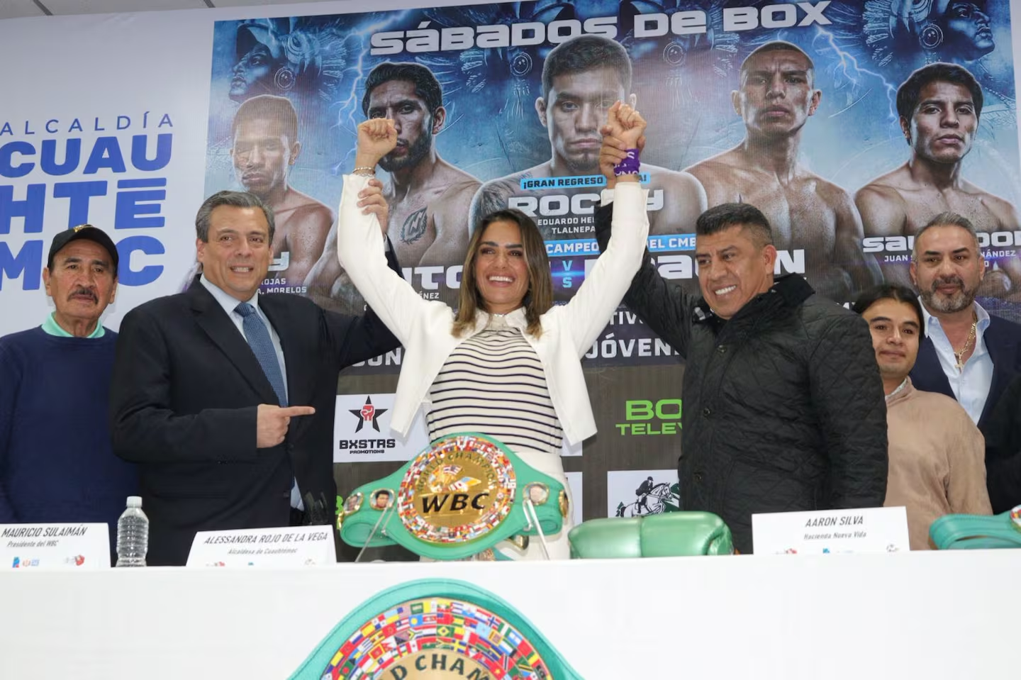 Organiza Rojo de la Vega función de box a cambio de “un kilo de ayuda”