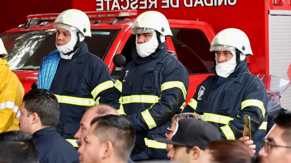 Invierten más de seis mdp en equipamiento para bomberos de Tlalnepantla